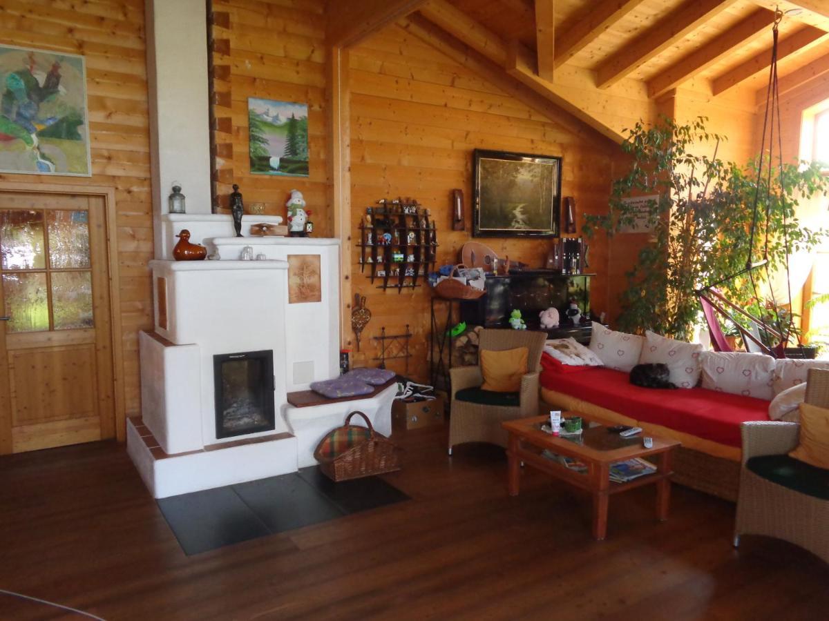 Barrierefreies Zimmer Im Blockhaus Mit Sauna Am See Soyen Kültér fotó